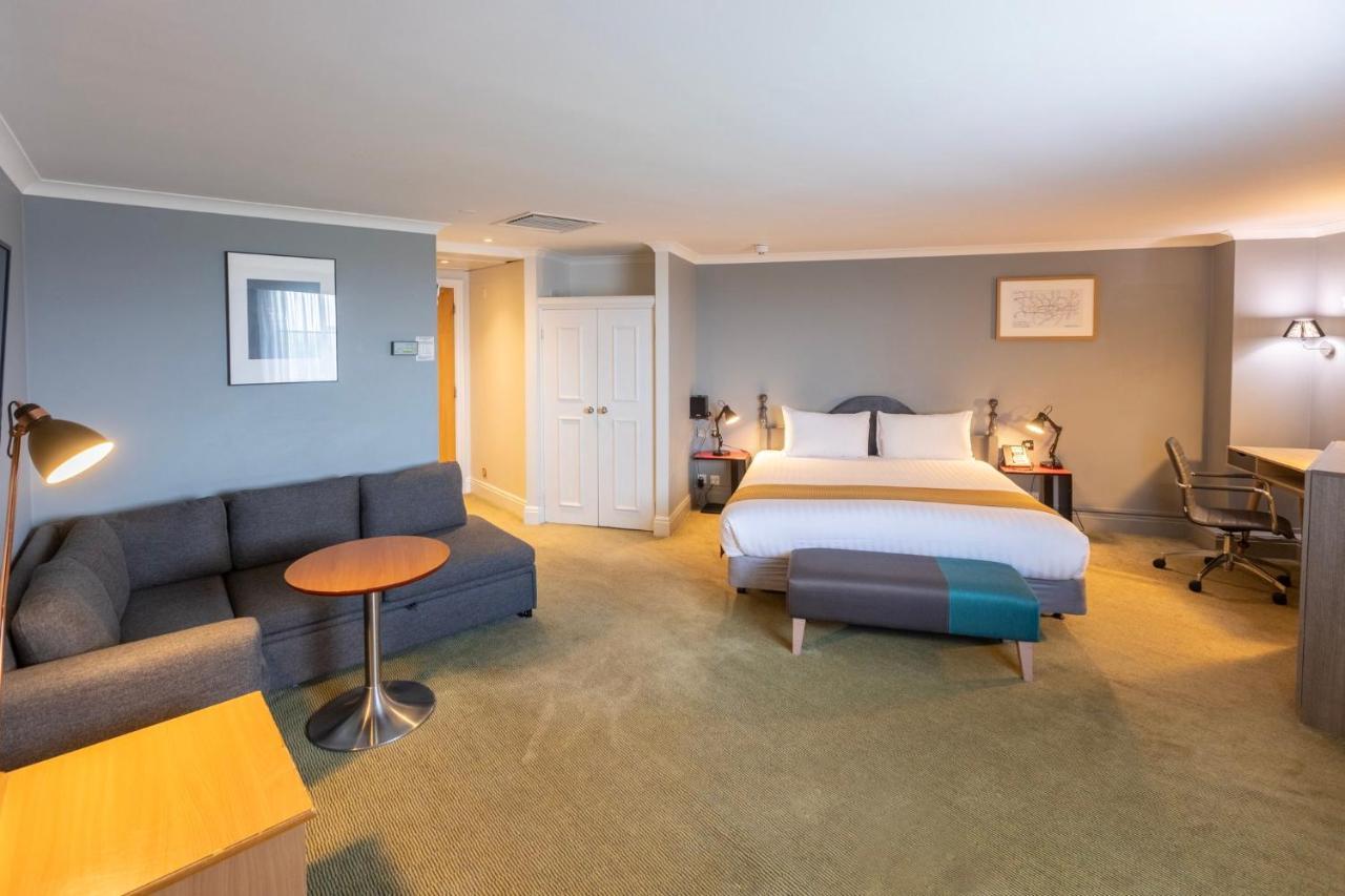 Holiday Inn London Sutton By Ihg Екстериор снимка
