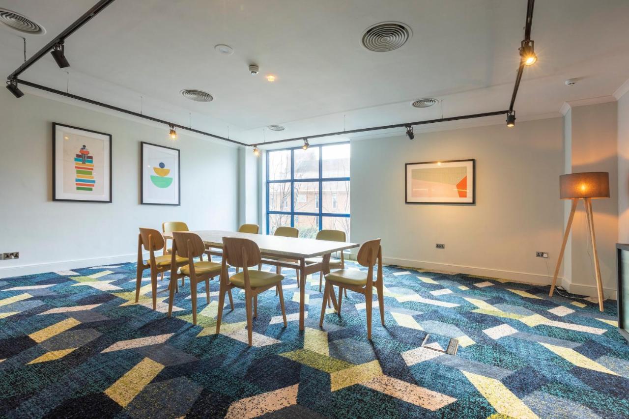 Holiday Inn London Sutton By Ihg Екстериор снимка