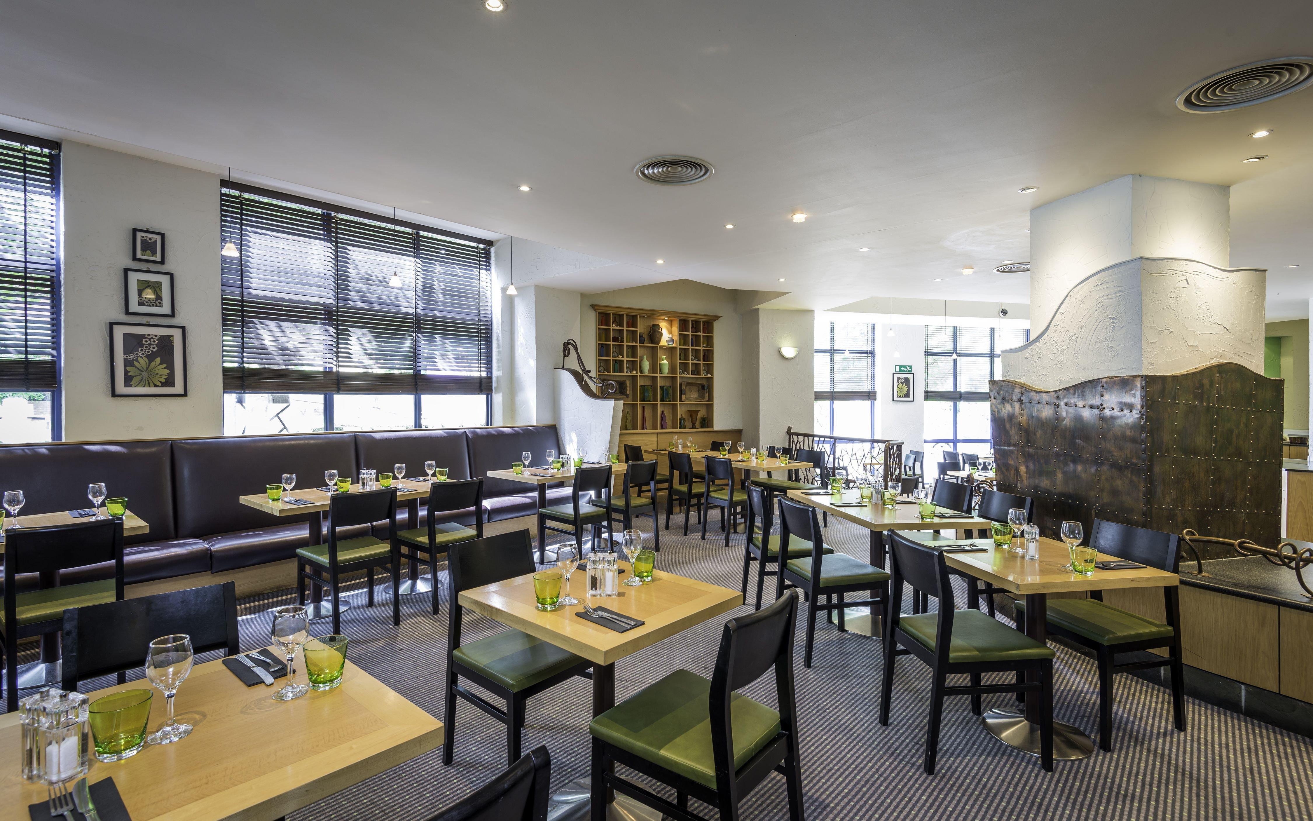 Holiday Inn London Sutton By Ihg Екстериор снимка